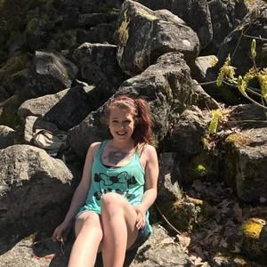 Meet your Posher, Courtney